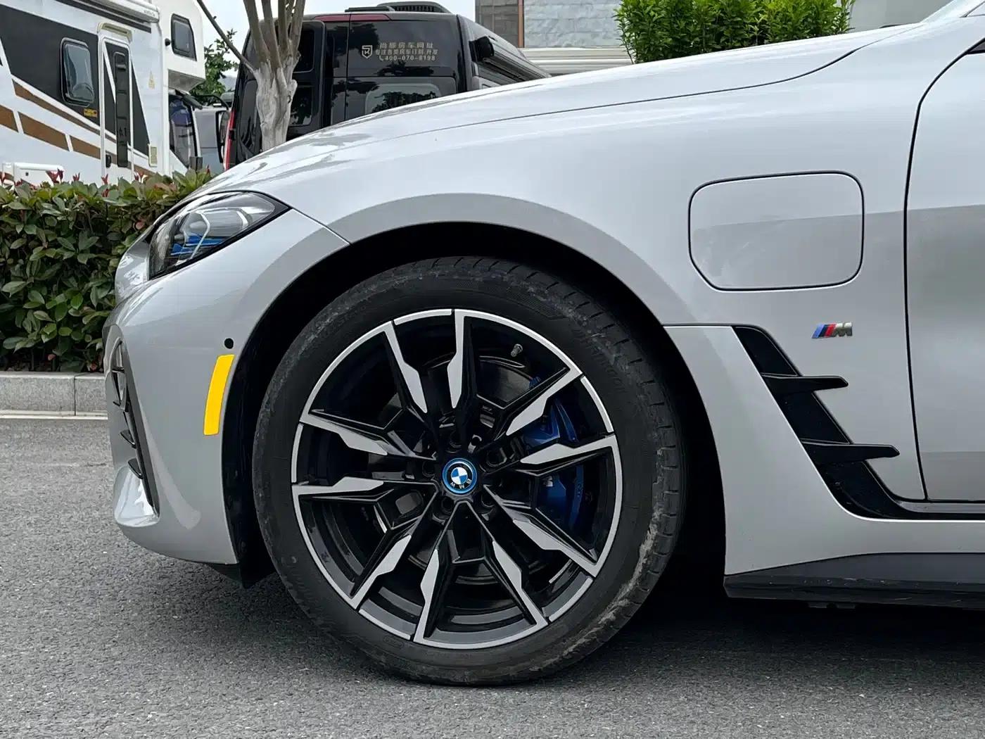 BMW i4 M 2023 M50 — миниатюра 7