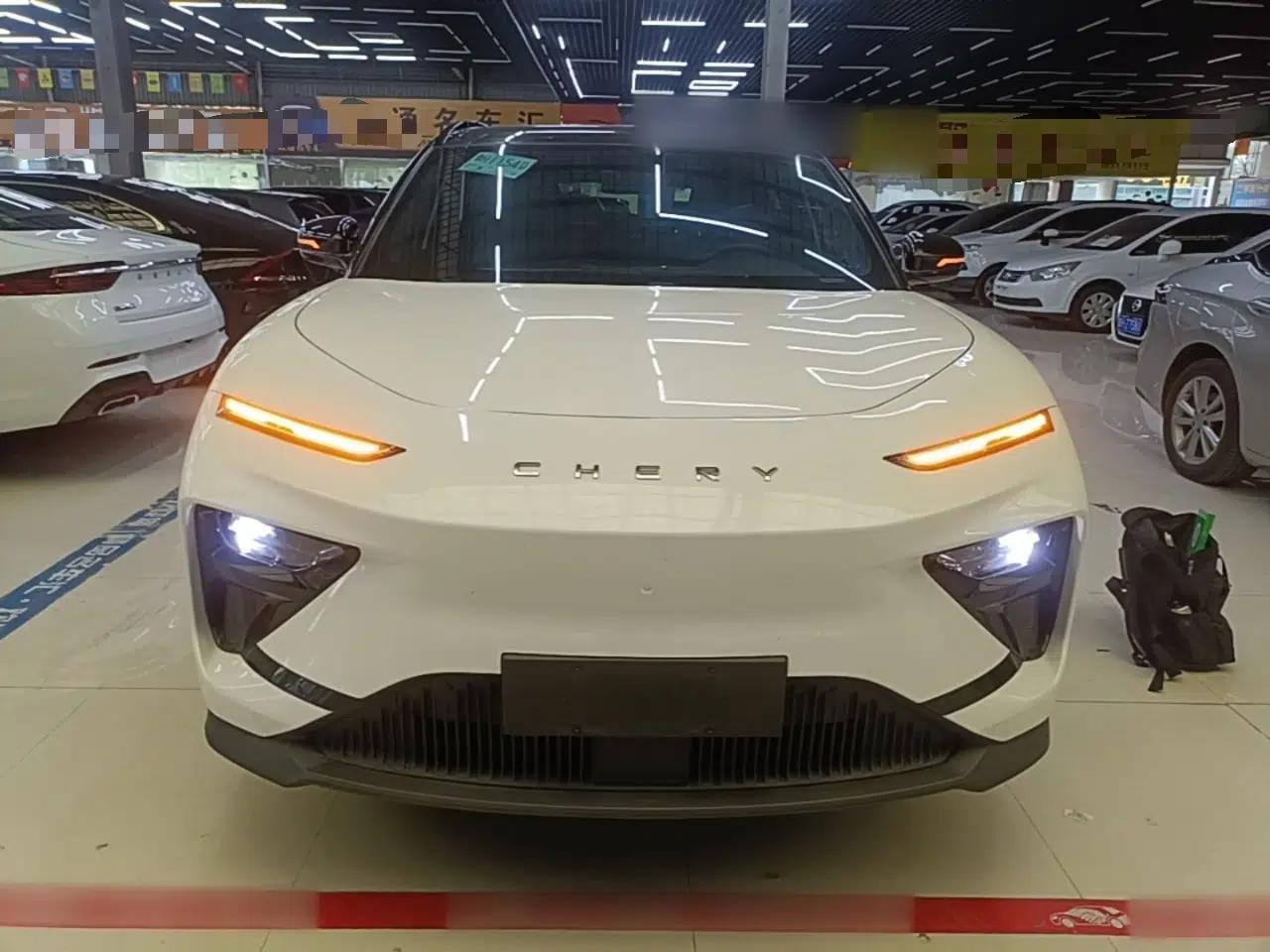 Chery New Energy eQ7 2024 512 km Leisure Edition — миниатюра 2