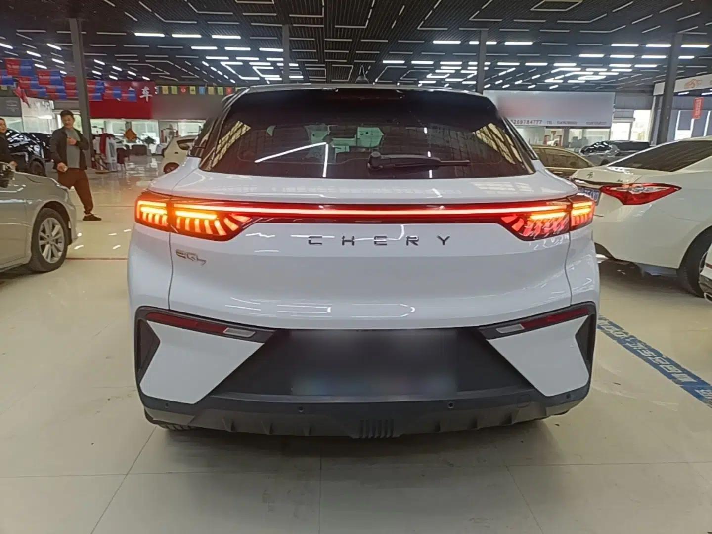 Chery New Energy eQ7 2024 512 km Leisure Edition — миниатюра 3
