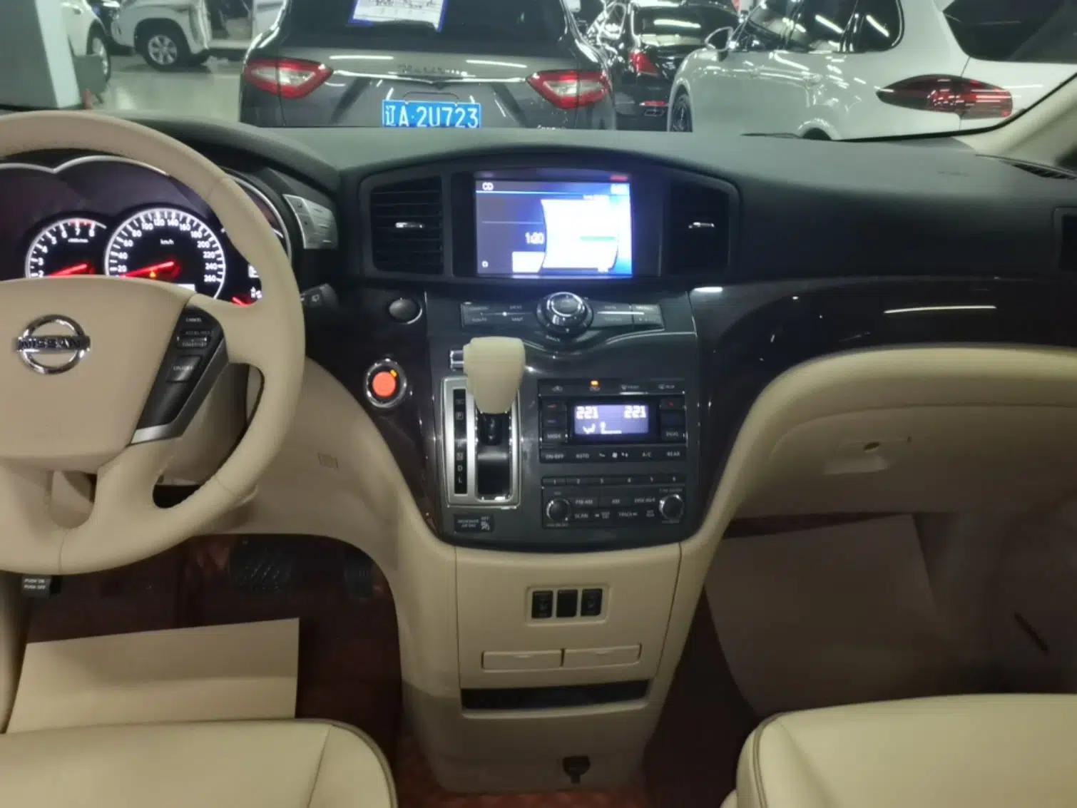 Nissan Quest 2015 3.5L SL — миниатюра 15