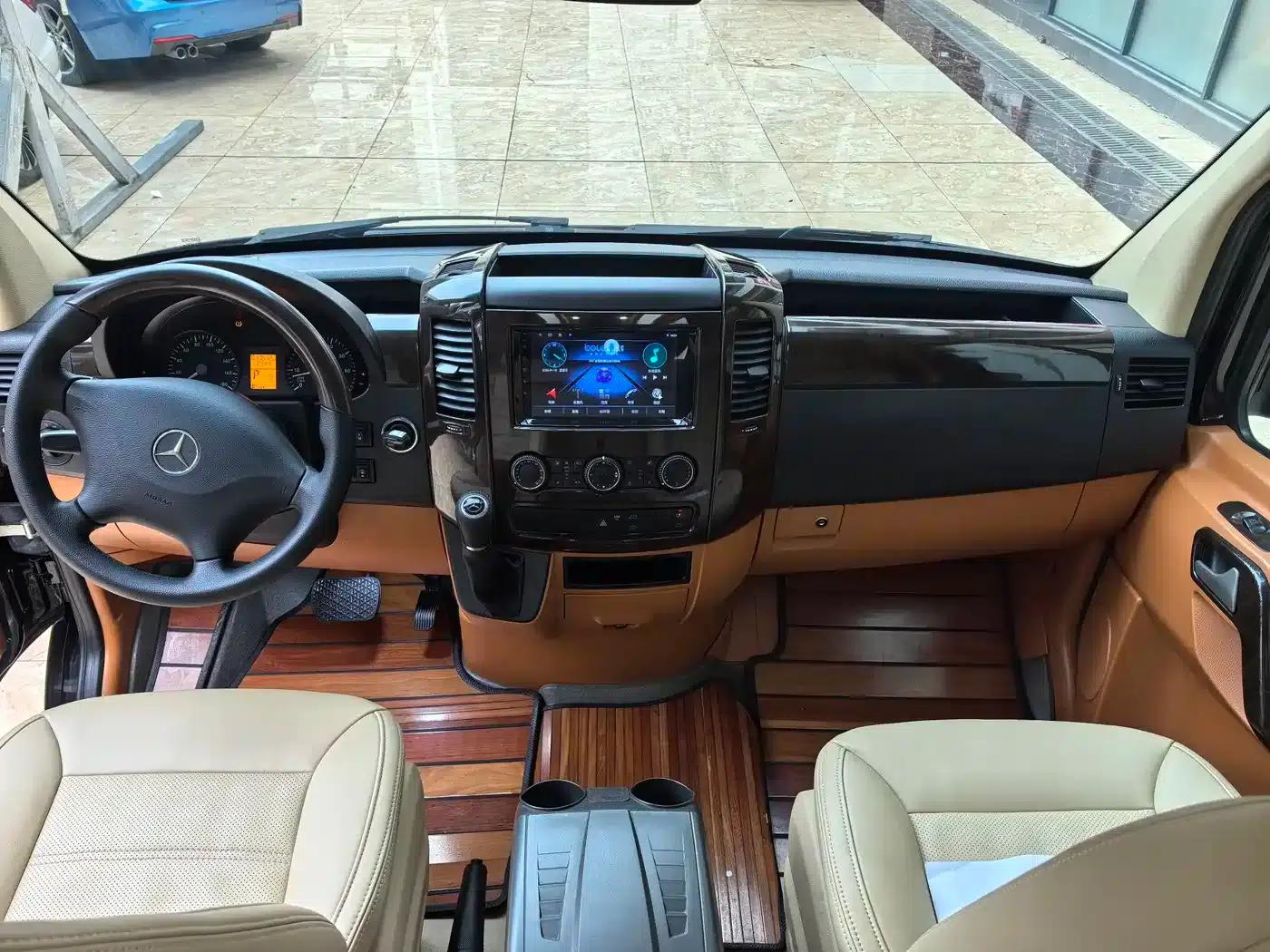 2017 Sprinter 3.5L Automatic — миниатюра 14