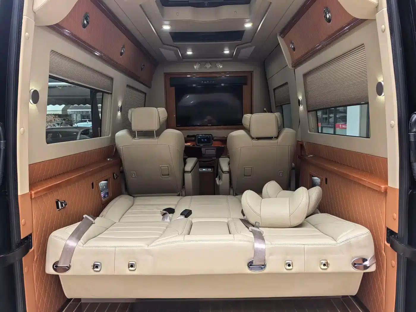 2017 Sprinter 3.5L Automatic — миниатюра 17