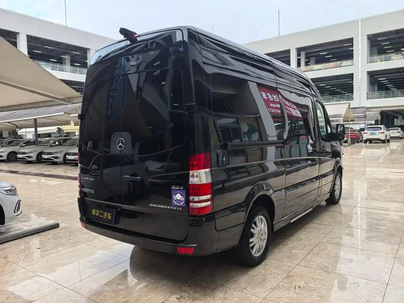 2017 Sprinter 3.5L Automatic — миниатюра 4