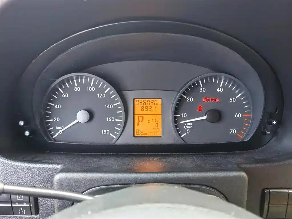 2016 Sprinter 3.5L Automatic — миниатюра 34