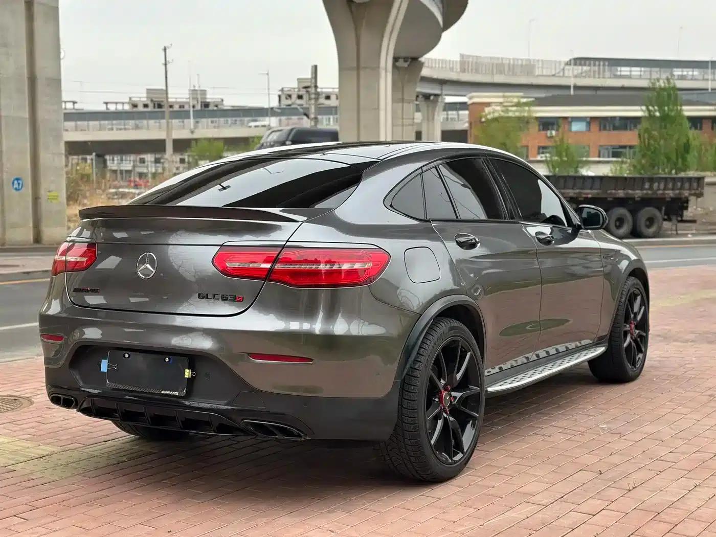 Mercedes-Benz GLC Coupe AMG 2017 AMG GLC 43 4MATIC Coupe SUV — миниатюра 6