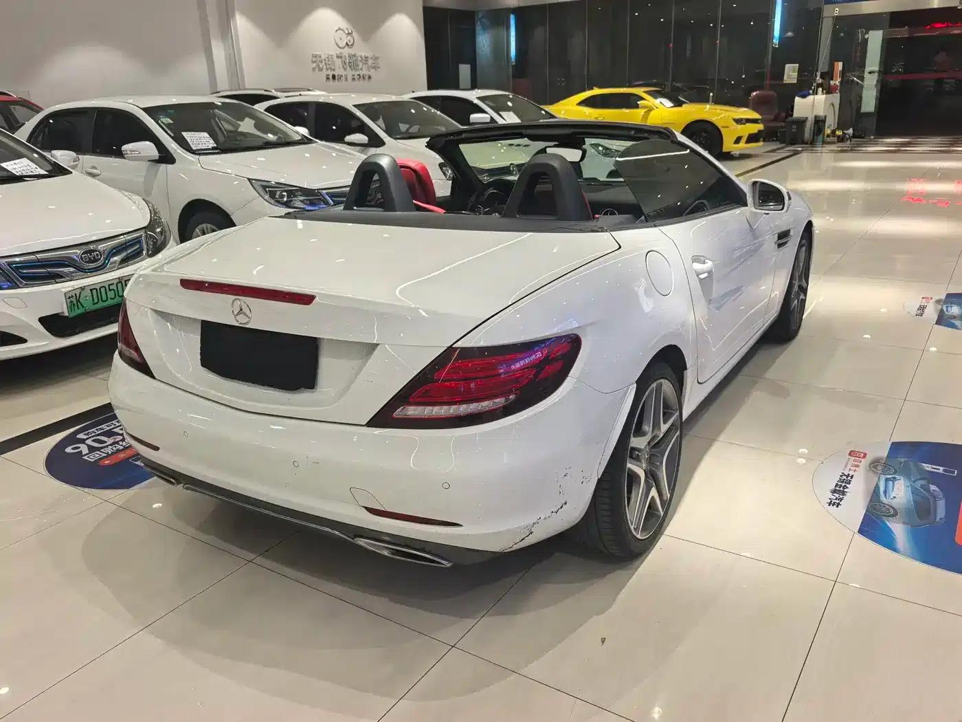 Mercedes-Benz SLC 2019 SLC 260 Jin Yu Collector's Edition — миниатюра 3