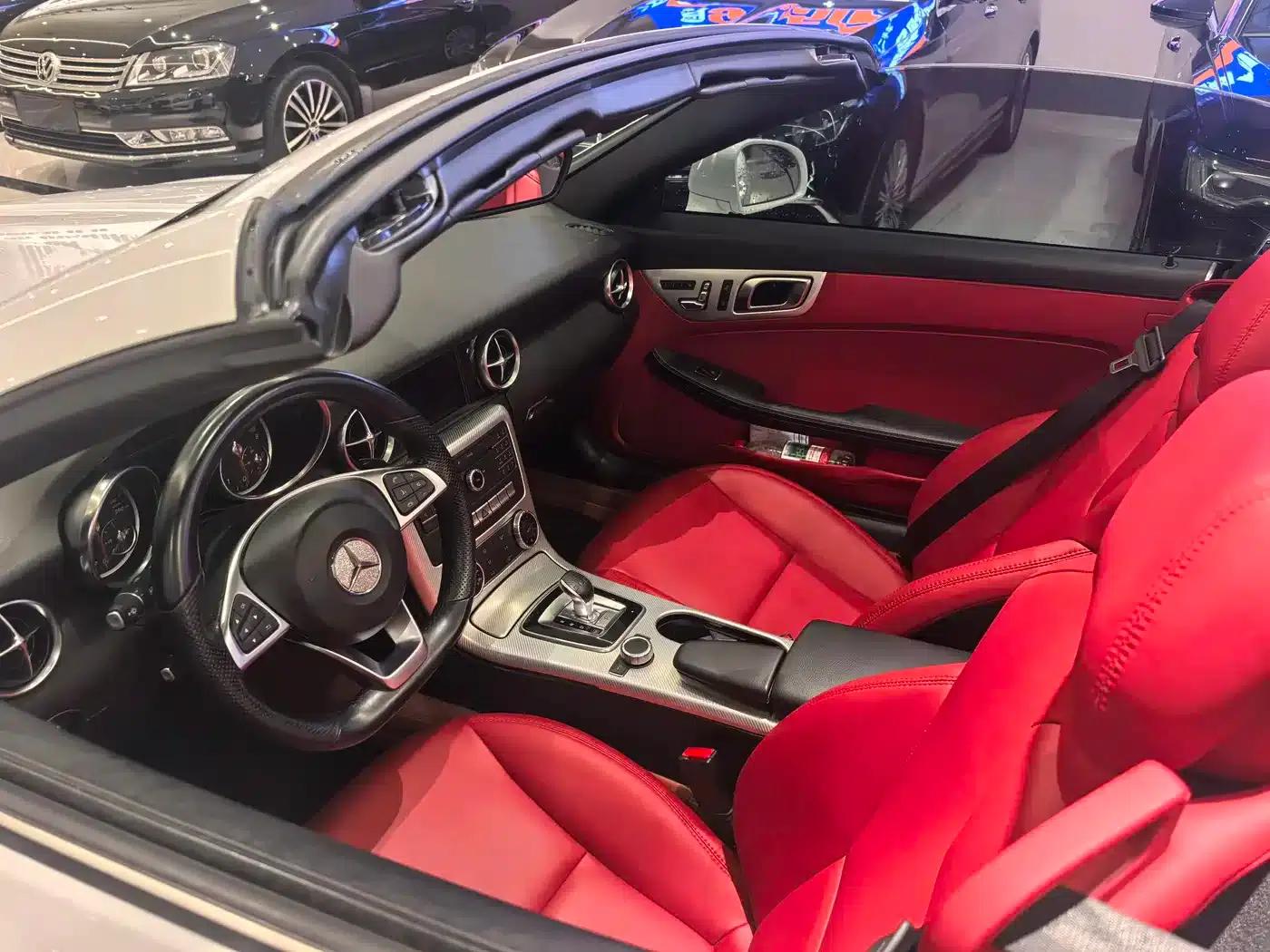Mercedes-Benz SLC 2019 SLC 260 Jin Yu Collector's Edition — миниатюра 8