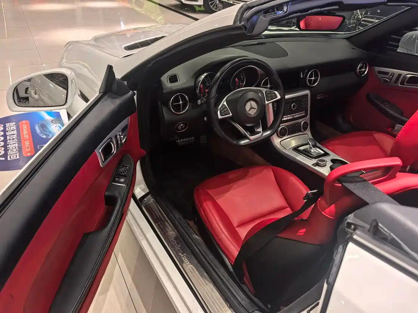 Mercedes-Benz SLC 2019 SLC 260 Jin Yu Collector's Edition — миниатюра 10