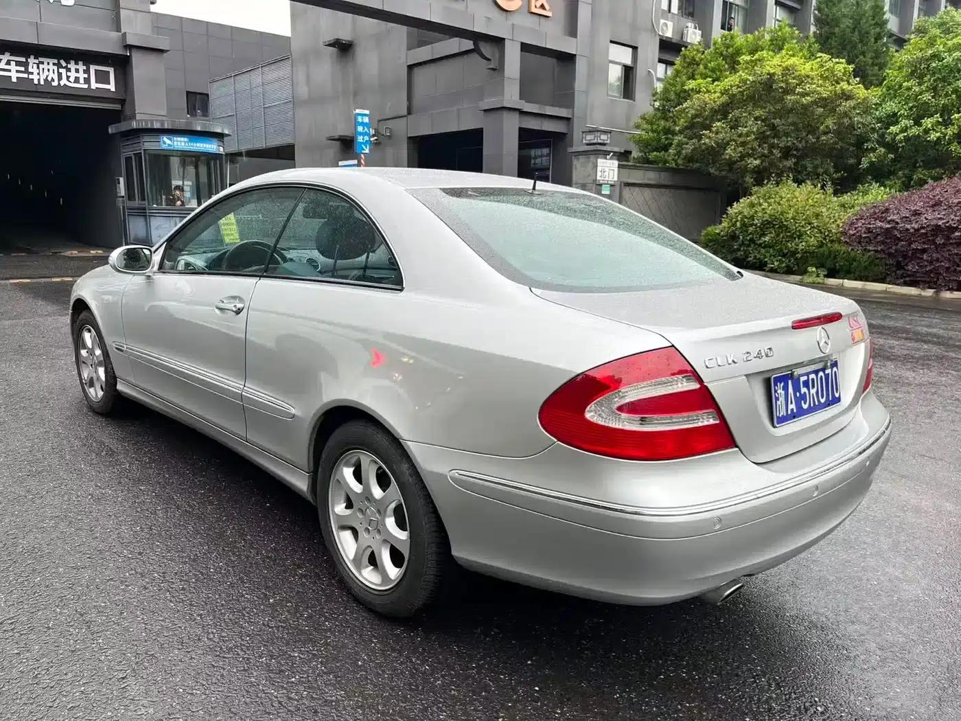 Mercedes-Benz CLK-Class 2004 CLK 240 Sport Edition — миниатюра 5