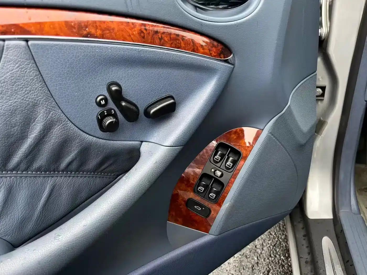 Mercedes-Benz CLK-Class 2004 CLK 240 Sport Edition — миниатюра 8