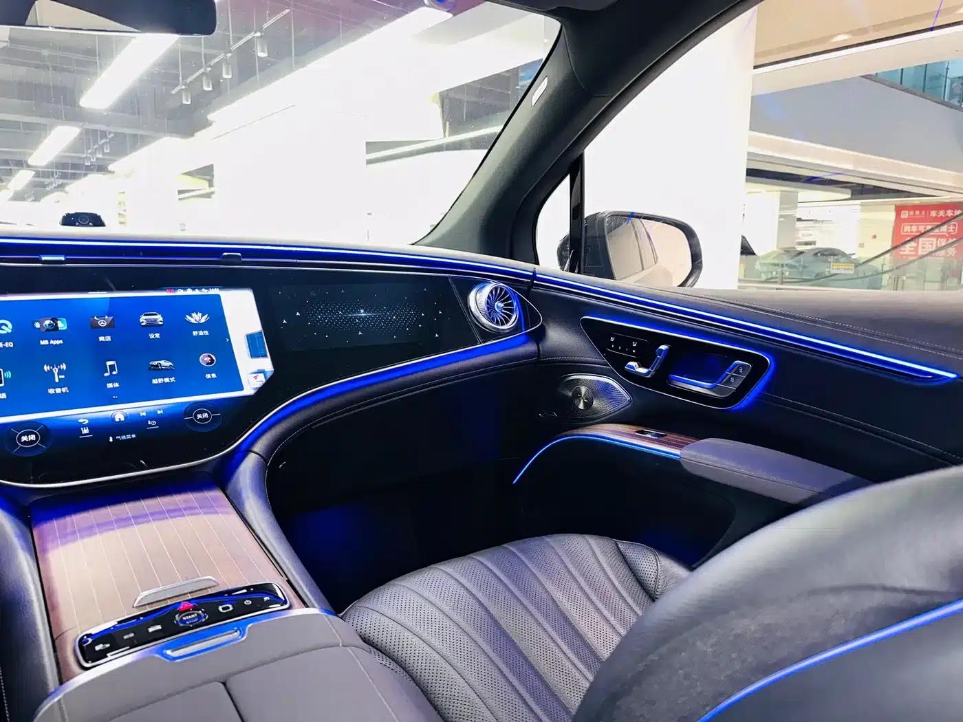Mercedes-Benz EQS SUV 2023 450 4MATIC Pioneer Edition — миниатюра 19