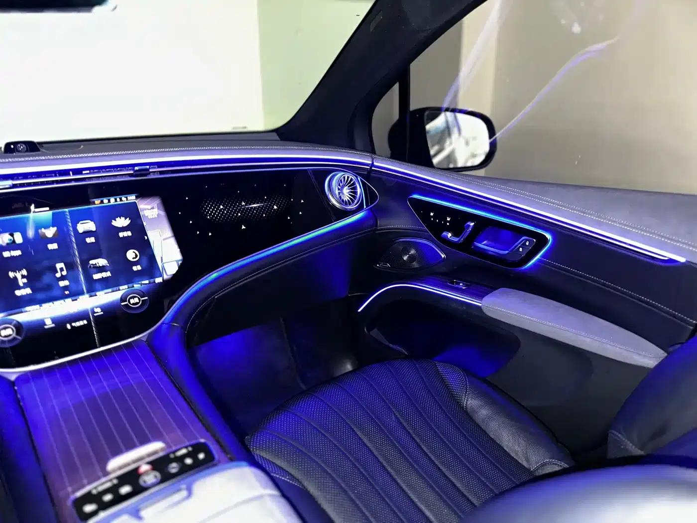 Mercedes-Benz EQS SUV 2023 450 4MATIC Pioneer Edition — миниатюра 31
