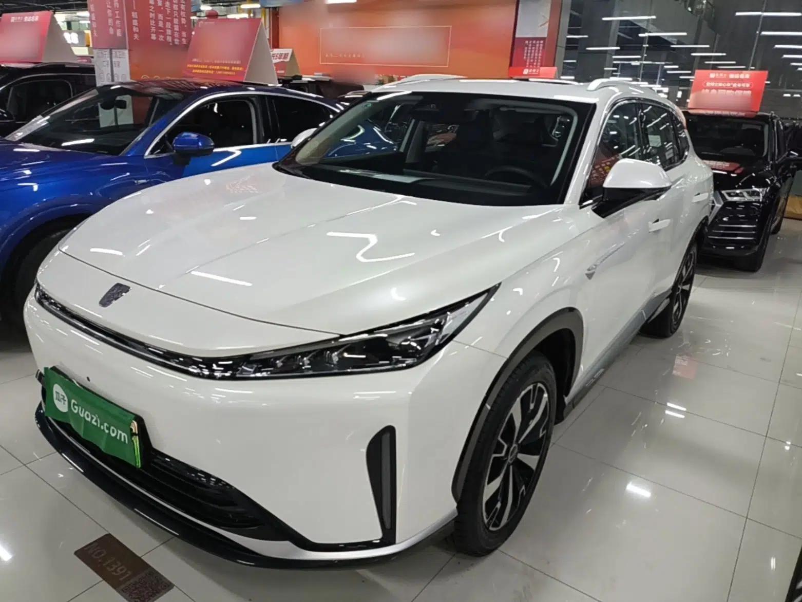 Roewe D5X DMH 2024 135 Tech Edition — миниатюра 1