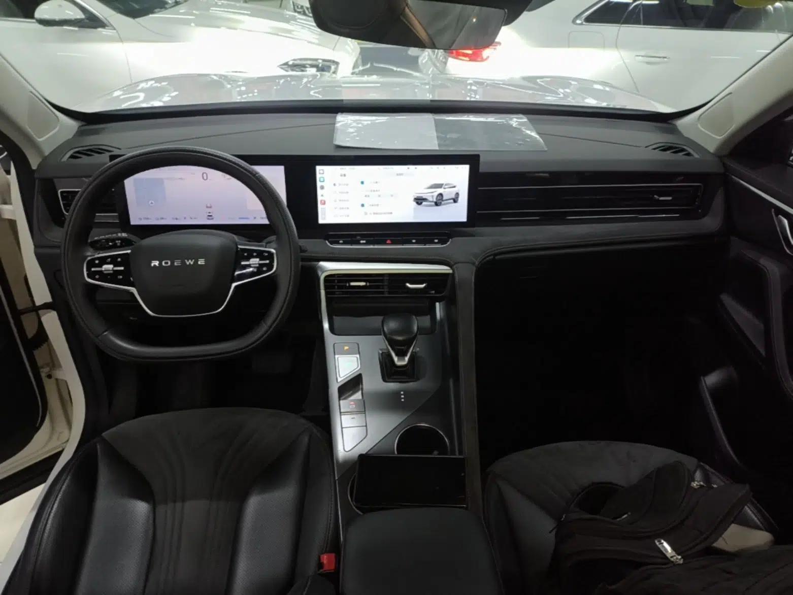 Roewe D5X DMH 2024 135 Tech Edition — миниатюра 12