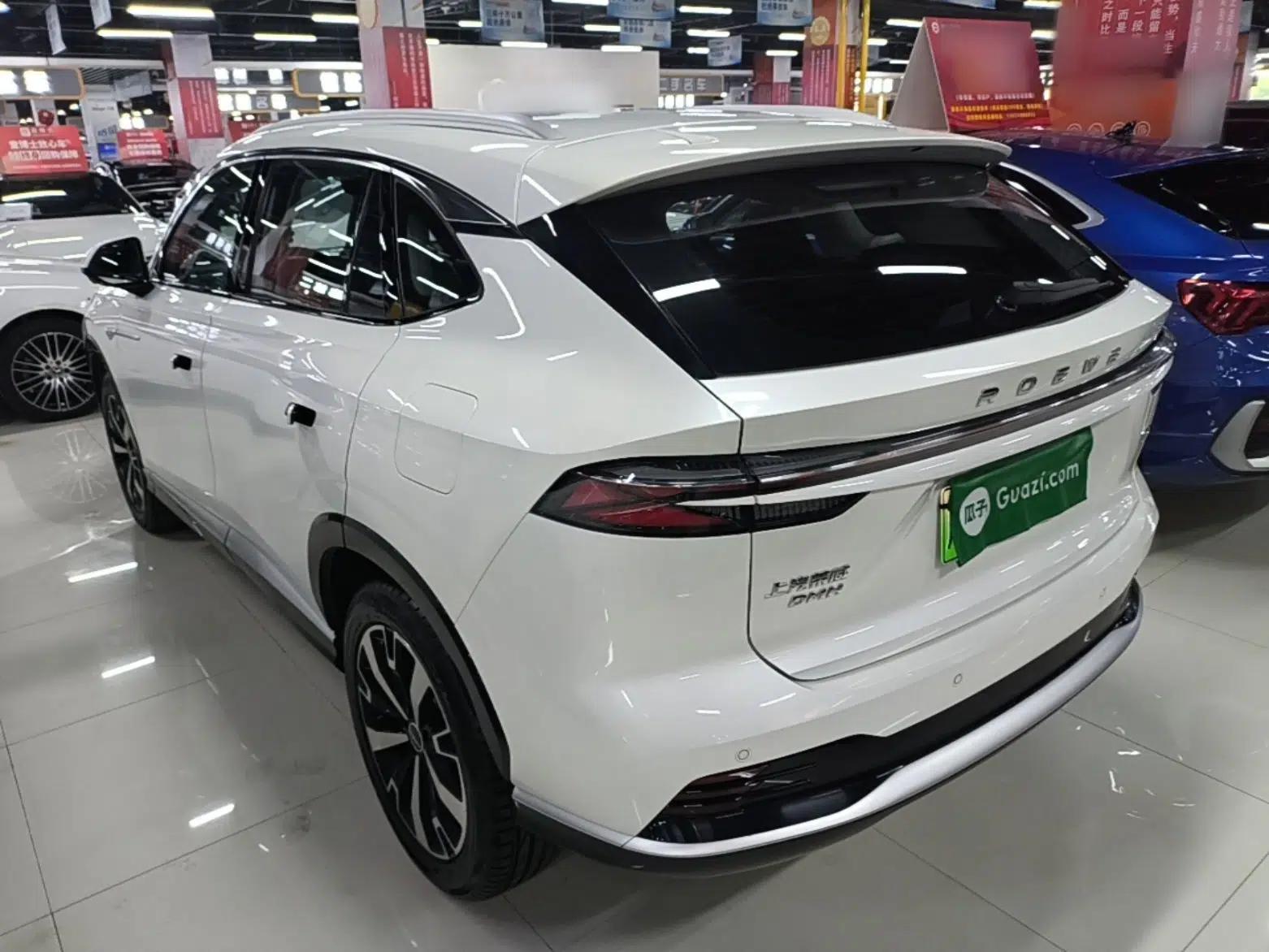 Roewe D5X DMH 2024 135 Tech Edition — миниатюра 7