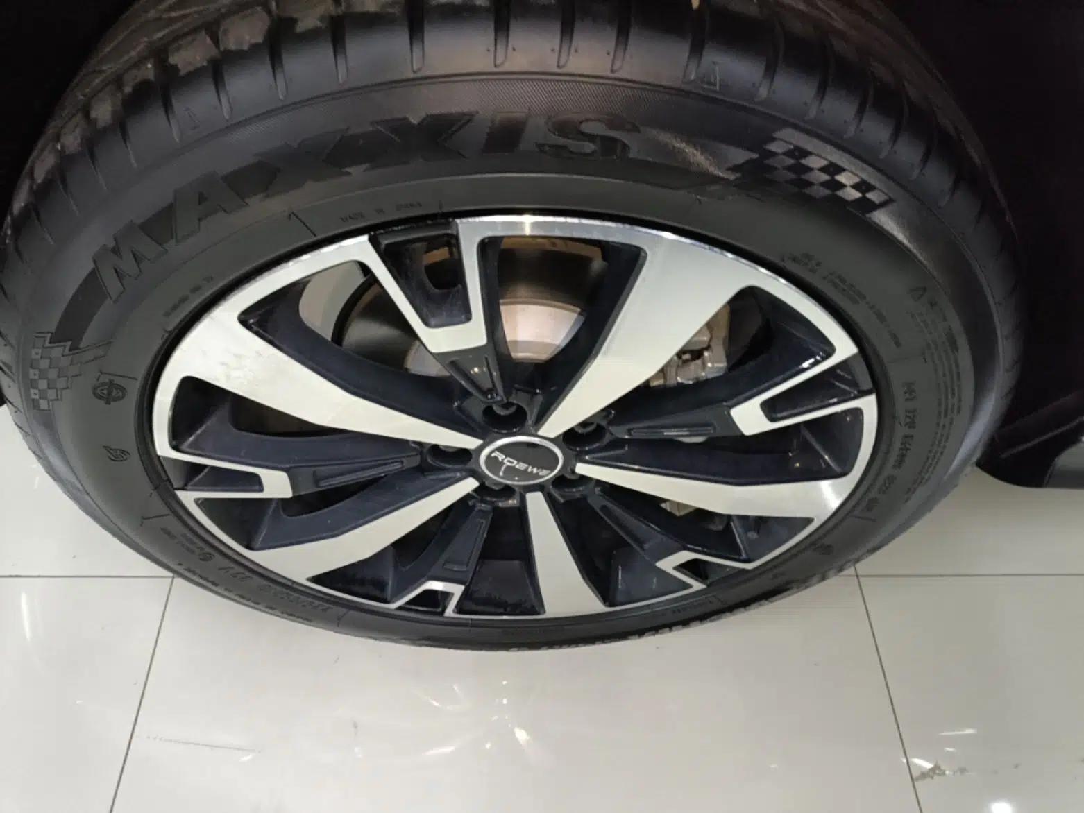 Roewe D5X DMH 2024 135 Tech Edition — миниатюра 10