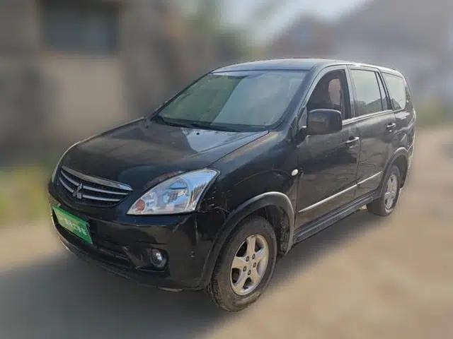Mitsubishi Zinger 2010 2.0L Manual Transmission Luxury Version