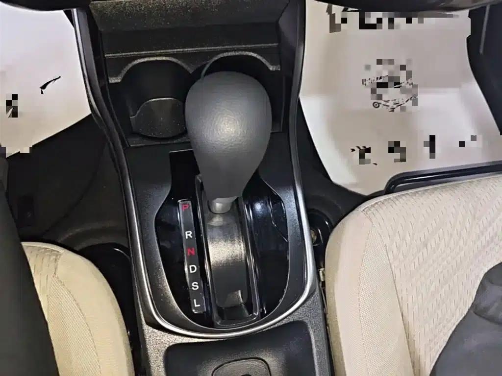 2016 Honda Greiz 1.5L CVT Classic Edition — миниатюра 14