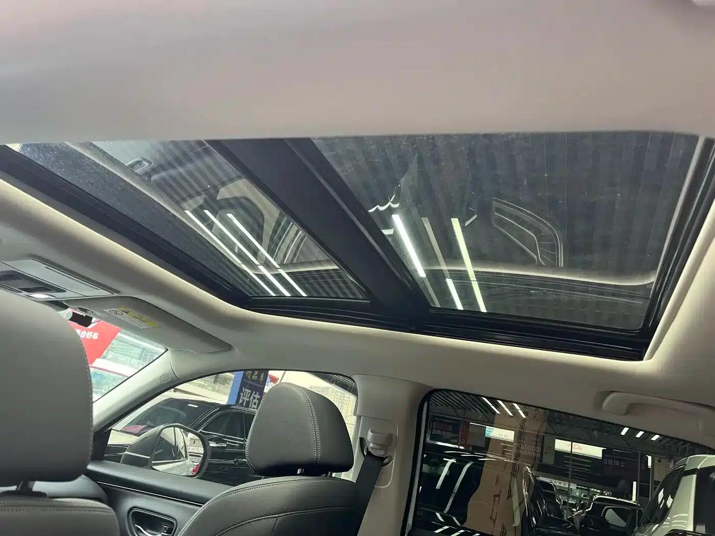 Honda HR-V 2023 2.0L e:HEV Dynamic Edition — миниатюра 12