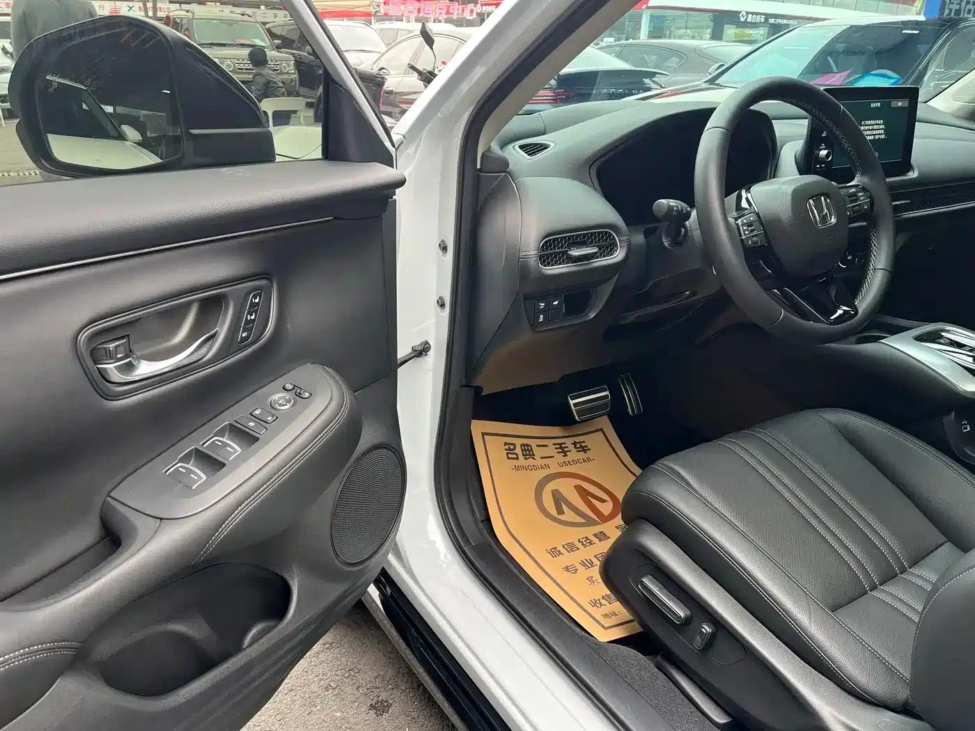 Honda HR-V 2023 2.0L e:HEV Dynamic Edition — миниатюра 4