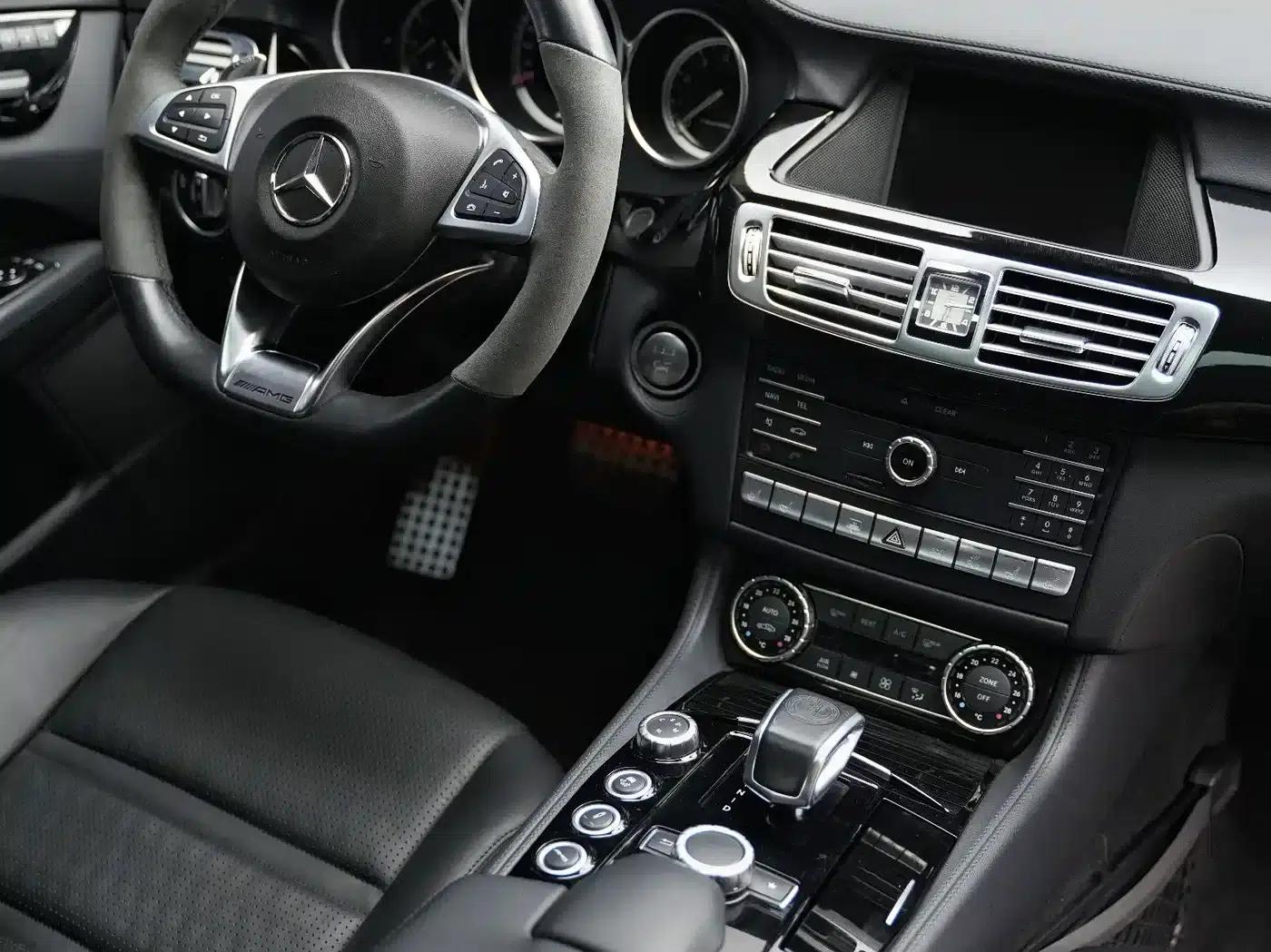 2013 Mercedes-Benz CLS AMG 63 — миниатюра 12