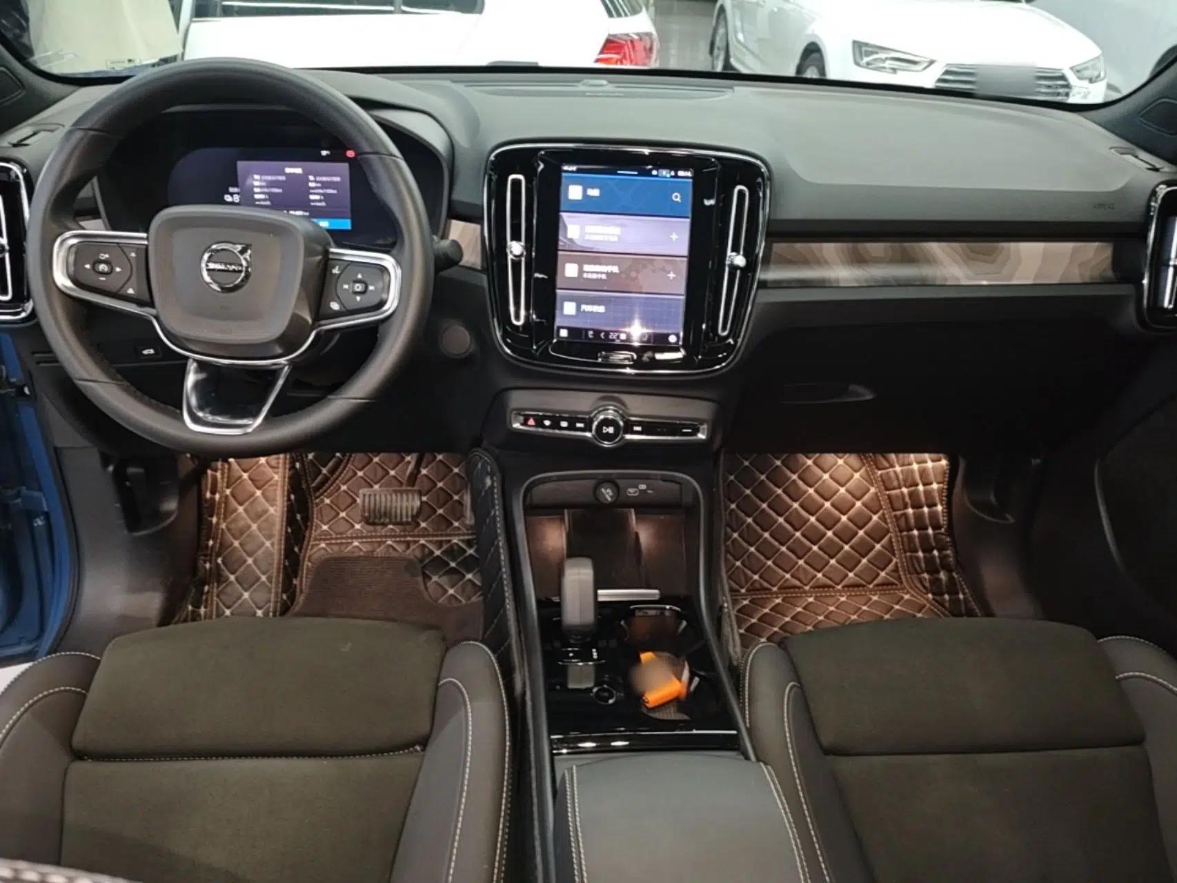 Volvo C40 2022 Long-Range PRO Version — миниатюра 13