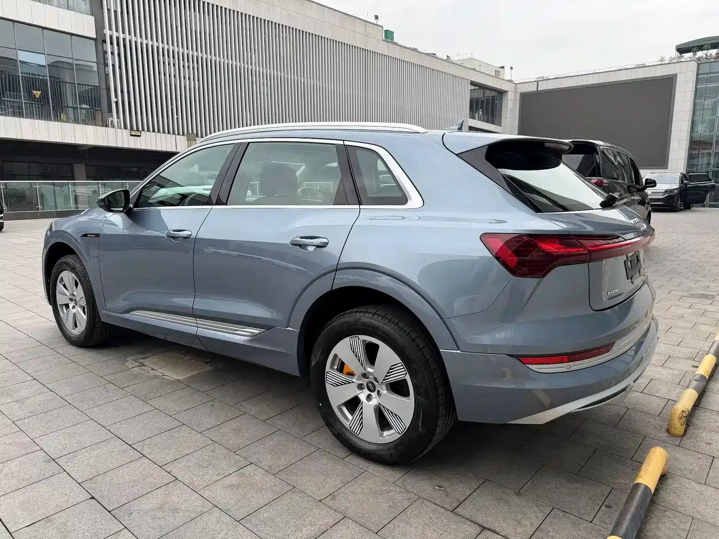 Audi e-tron 2021 50 quattro Luxury — миниатюра 2