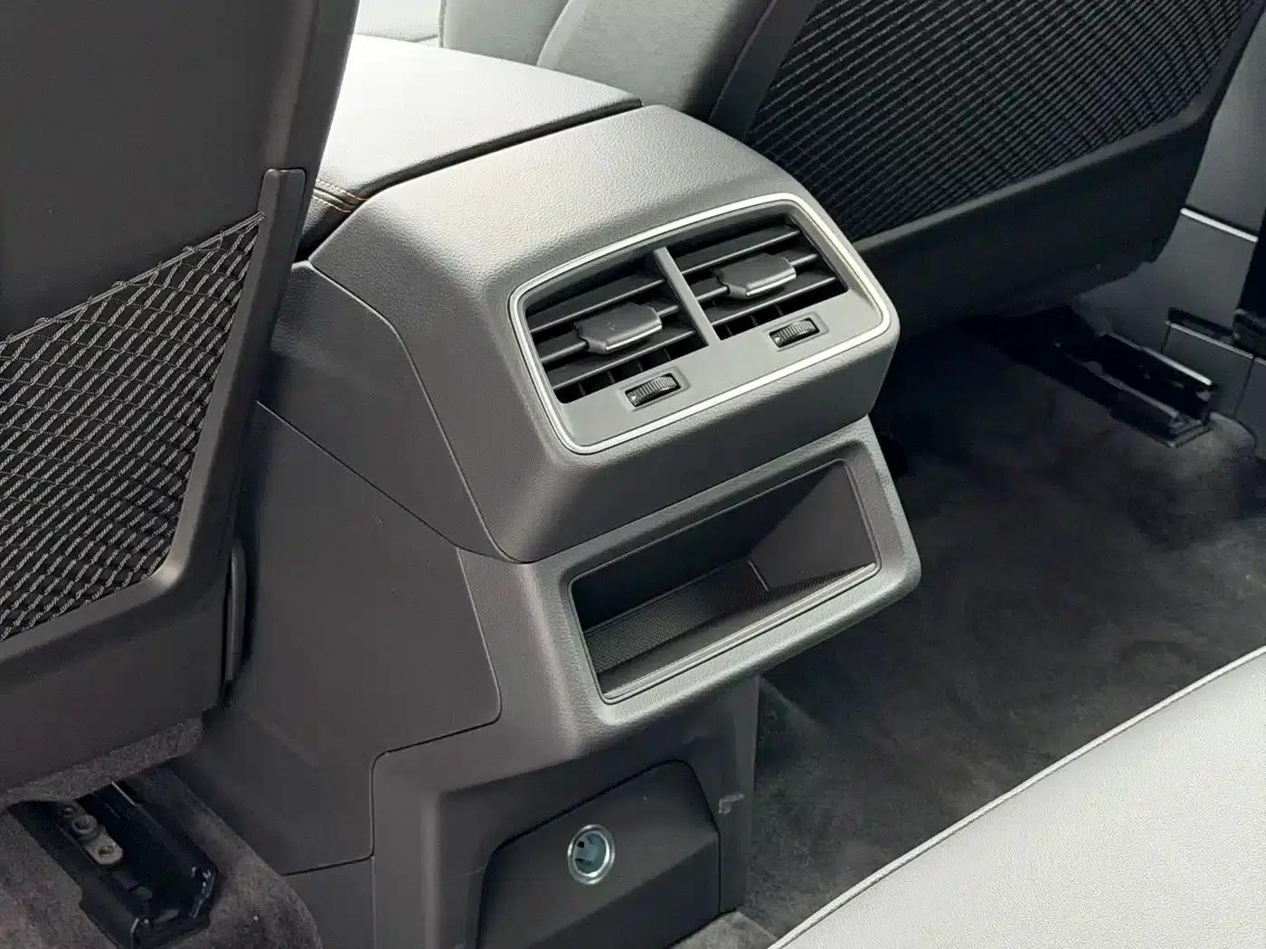 Audi e-tron 2021 50 quattro Luxury — миниатюра 17