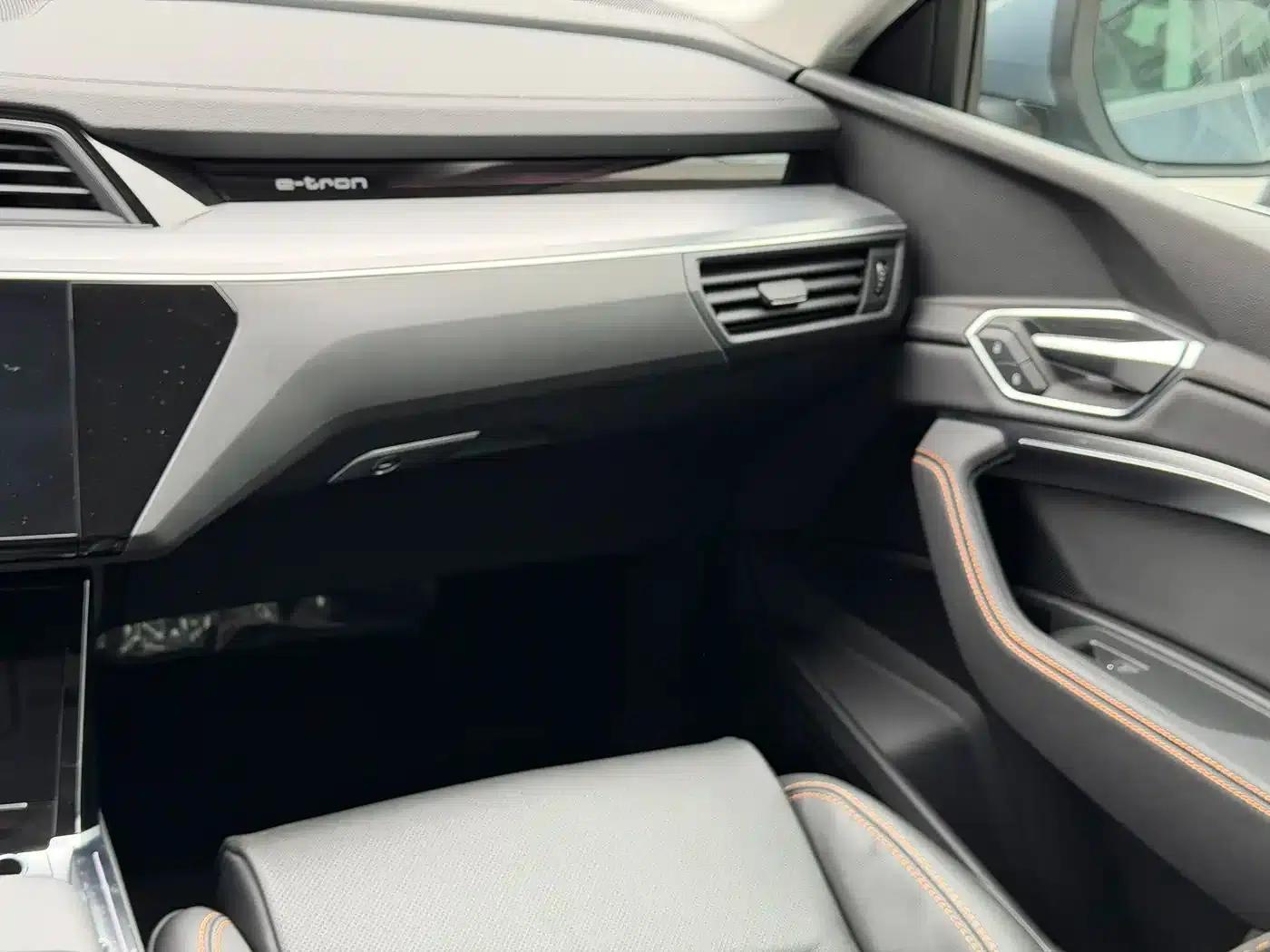 Audi e-tron 2021 50 quattro Luxury — миниатюра 23