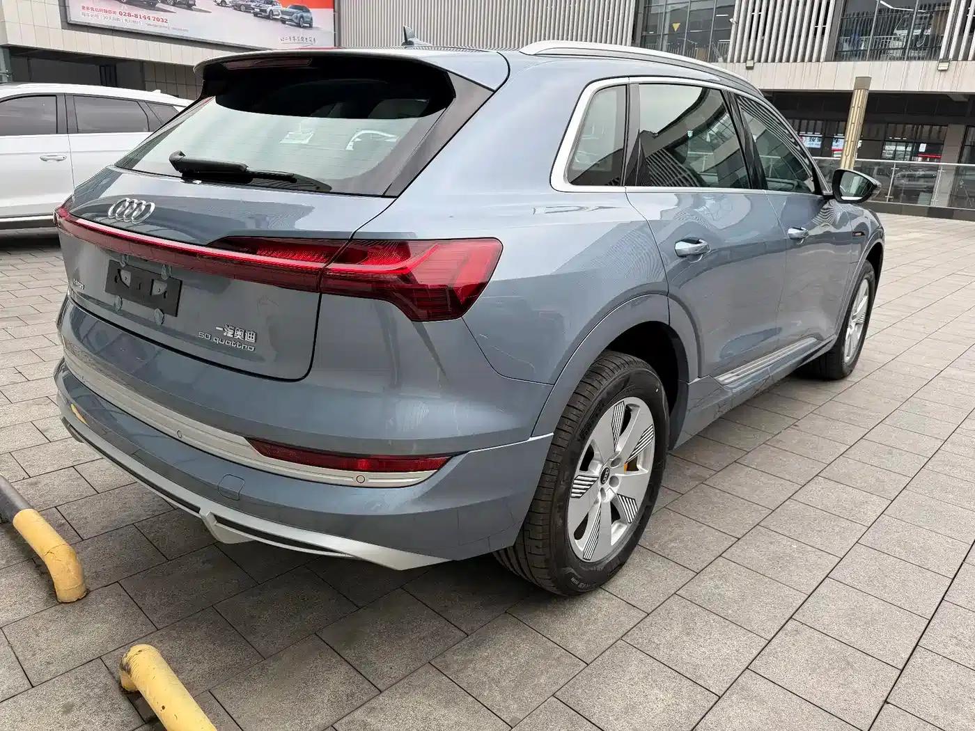 Audi e-tron 2021 50 quattro Luxury — миниатюра 4