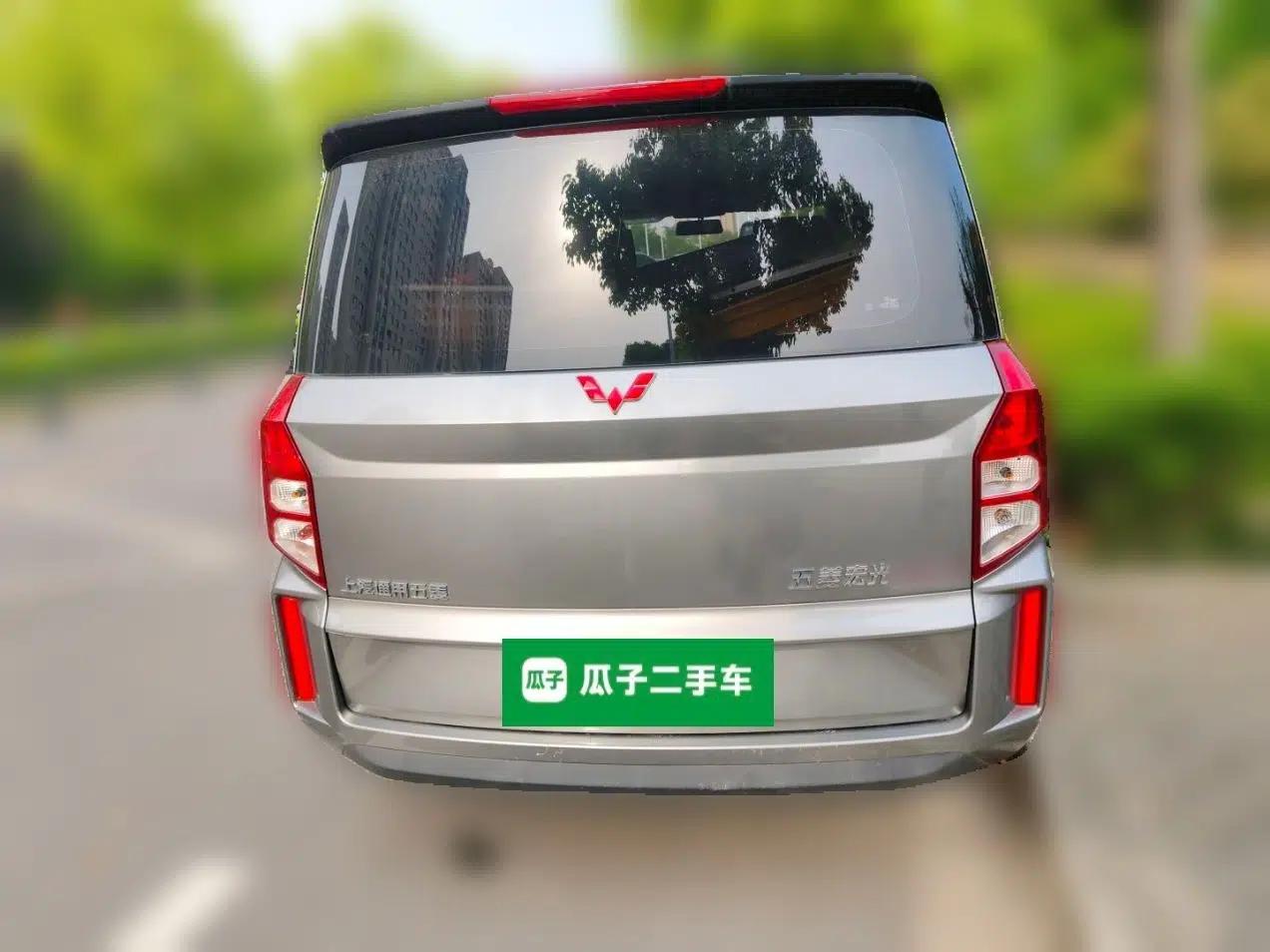 Wuling Hongguang PLUS 2020 1.5L Manual Standard Edition 5 Seats — миниатюра 5