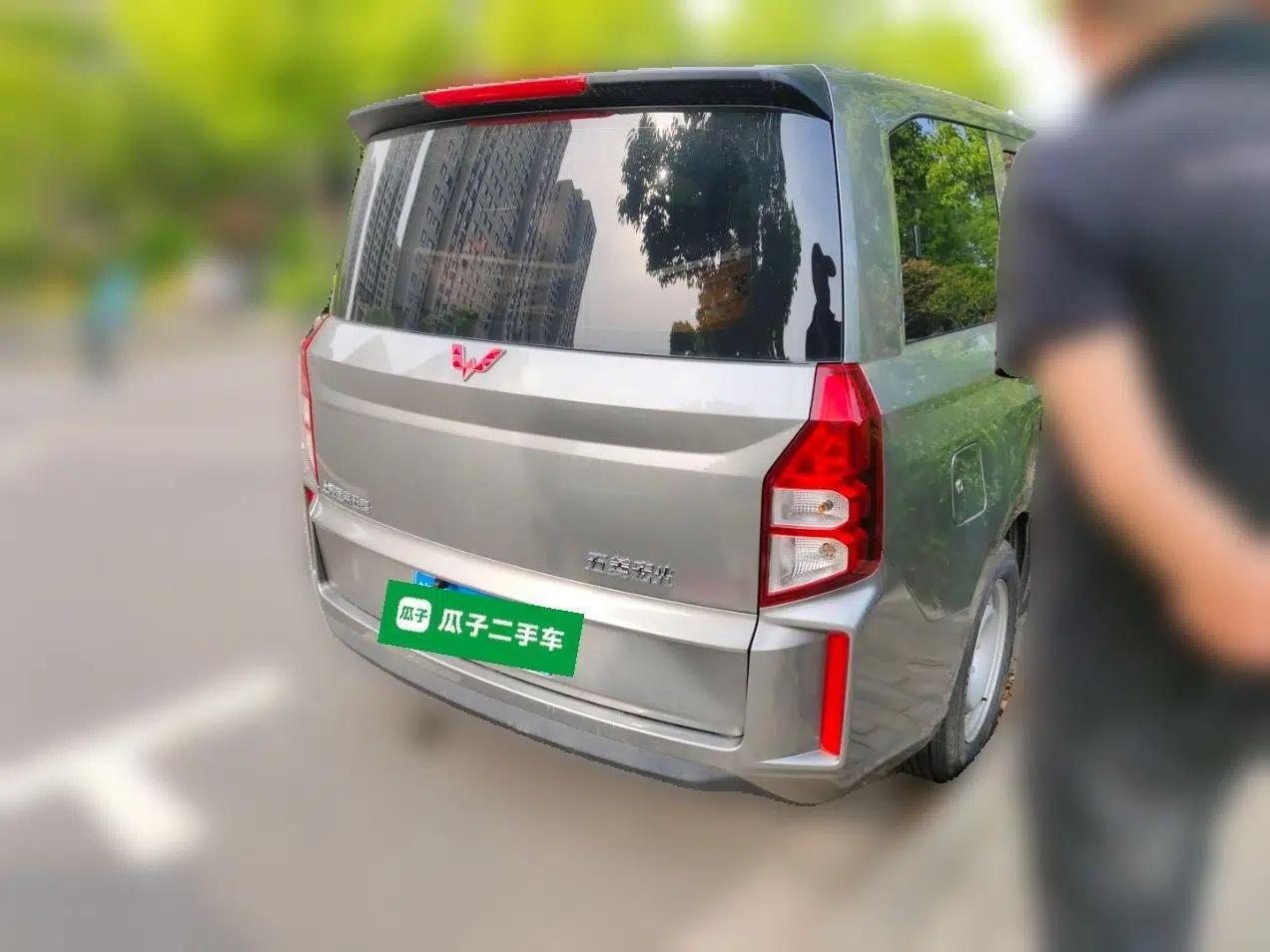 Wuling Hongguang PLUS 2020 1.5L Manual Standard Edition 5 Seats — миниатюра 6