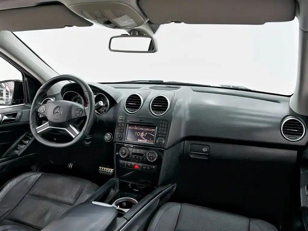 2011 Mercedes-Benz M-Class AMG ML 63 — миниатюра 9