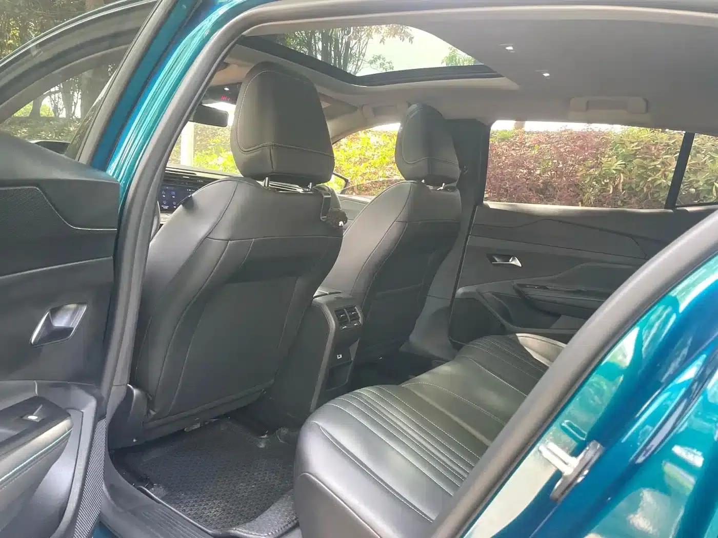 Peugeot 408X 2023 Gravity Edition — миниатюра 11