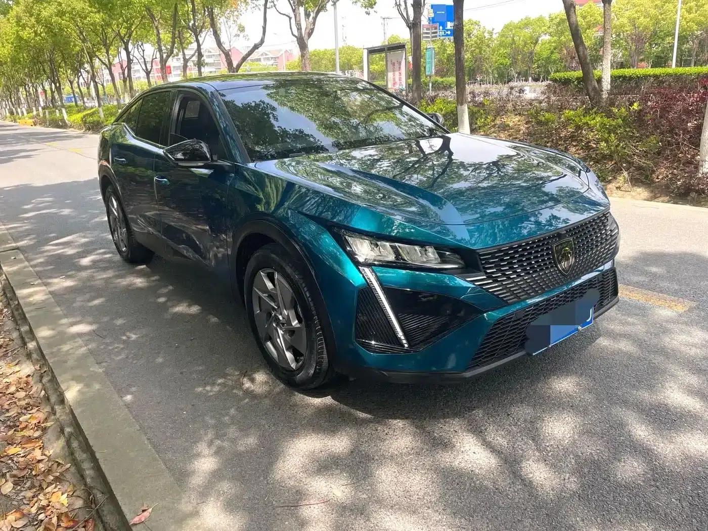 Peugeot 408X 2023 Gravity Edition — миниатюра 3