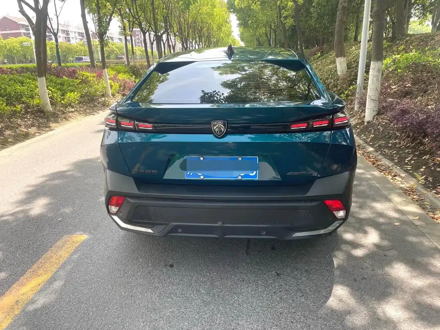 Peugeot 408X 2023 Gravity Edition — миниатюра 6