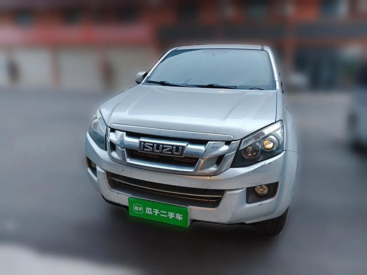 Isuzu D-MAX 2020 2.5T Two-Wheel Drive Manual Navigation Version China VI Standard Extended Length JE4D25Q6A — миниатюра 2