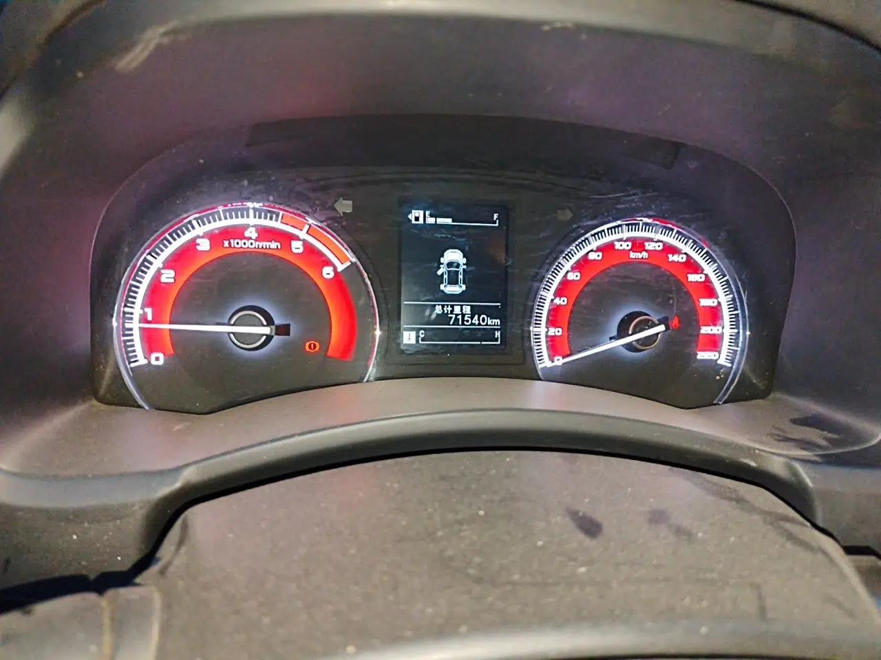 Isuzu D-MAX 2020 2.5T Two-Wheel Drive Manual Navigation Version China VI Standard Extended Length JE4D25Q6A — миниатюра 13