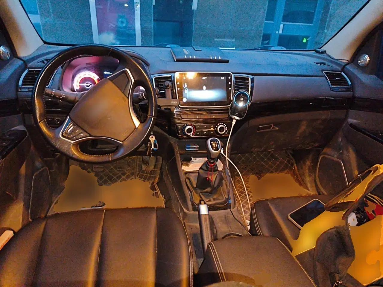 Isuzu D-MAX 2020 2.5T Two-Wheel Drive Manual Navigation Version China VI Standard Extended Length JE4D25Q6A — миниатюра 10