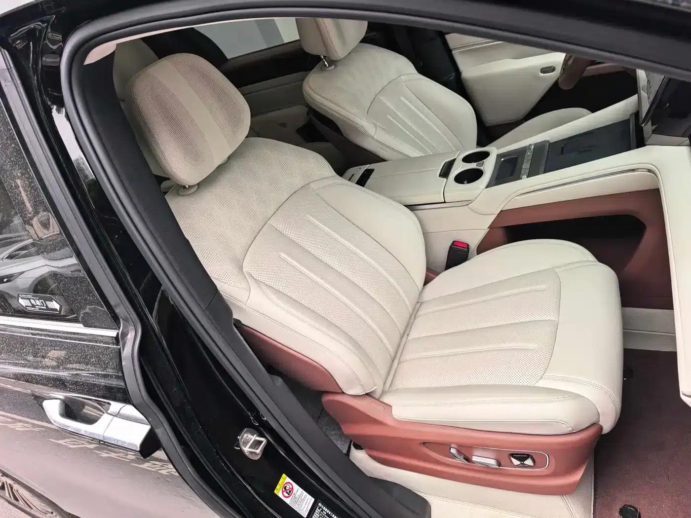 Summer 2025 DM-i 1.5T 180km Excellent Edition — миниатюра 3