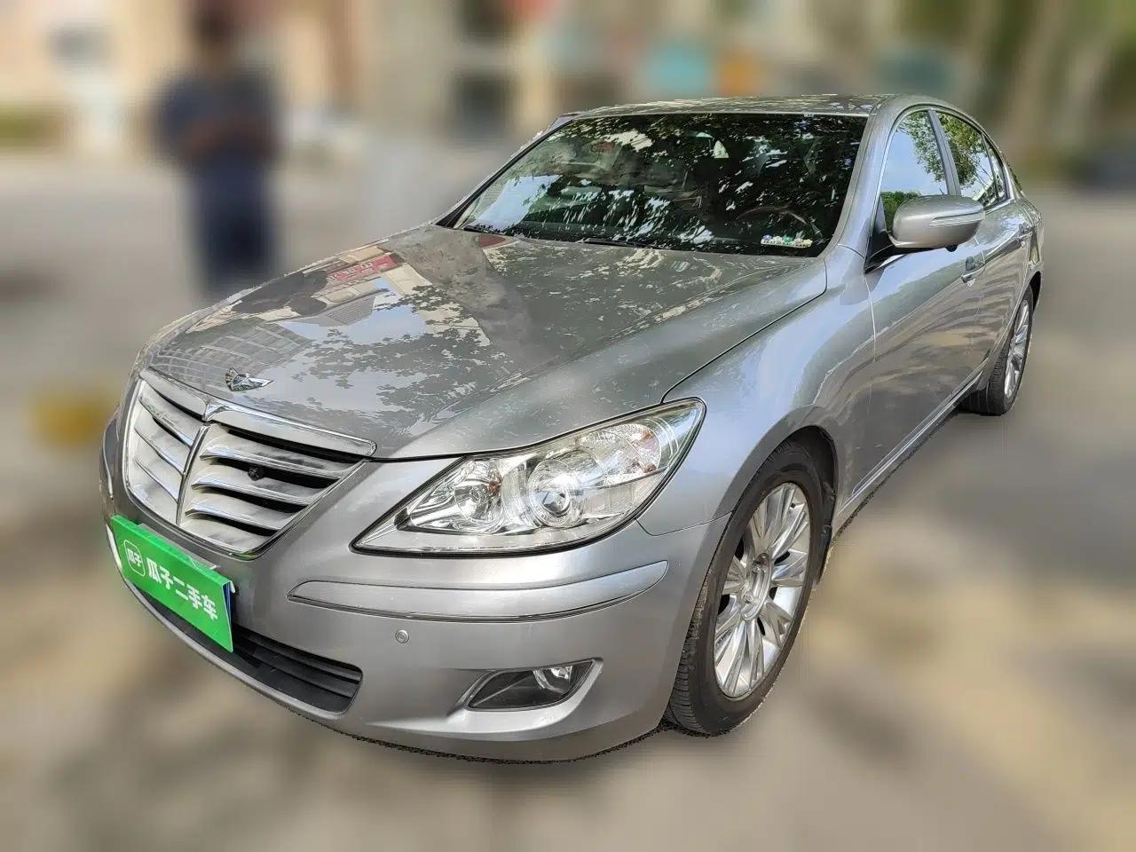 Hyundai Genesis 2008 BH330 Comfort Edition — миниатюра 1