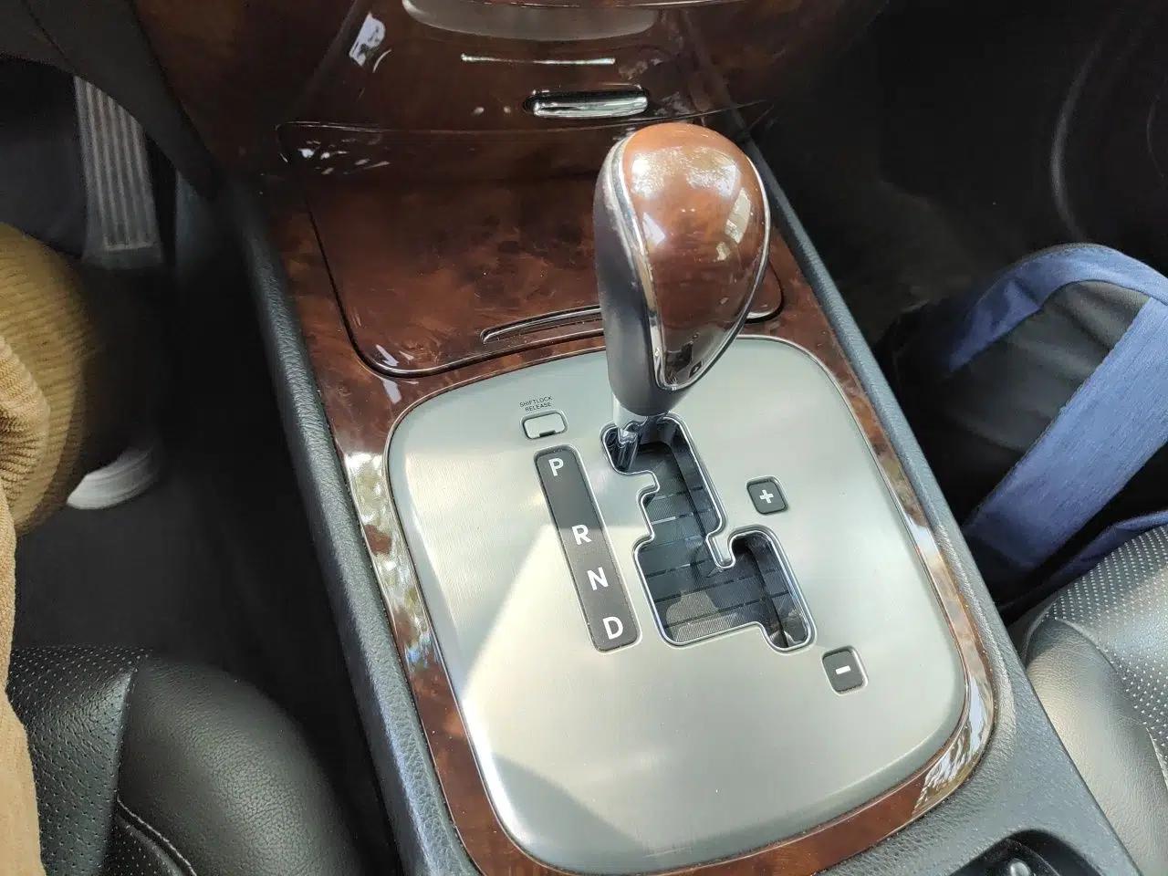Hyundai Genesis 2008 BH330 Comfort Edition — миниатюра 15