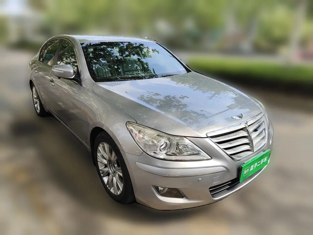 Hyundai Genesis 2008 BH330 Comfort Edition — миниатюра 3