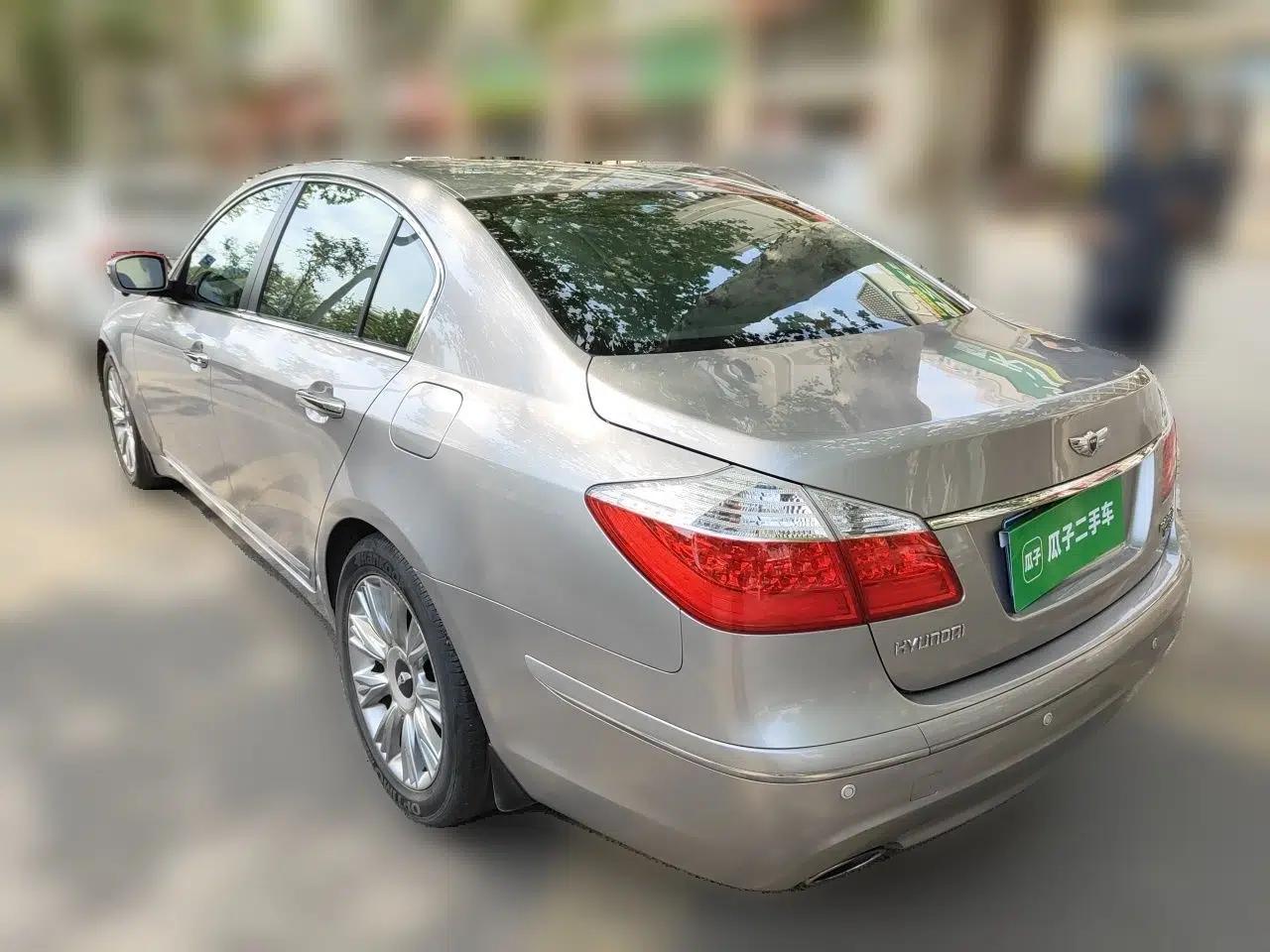 Hyundai Genesis 2008 BH330 Comfort Edition — миниатюра 4
