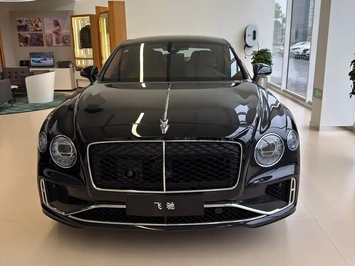 2026 Mercedes-Benz Flying Spur Plug-in Hybrid 4.0T V8 Standard Edition — миниатюра 3