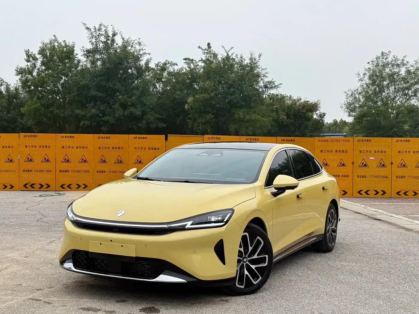 Baojun Enjoy 2025 Plug-in Hybrid 140km/h Luxury Edition — миниатюра 1