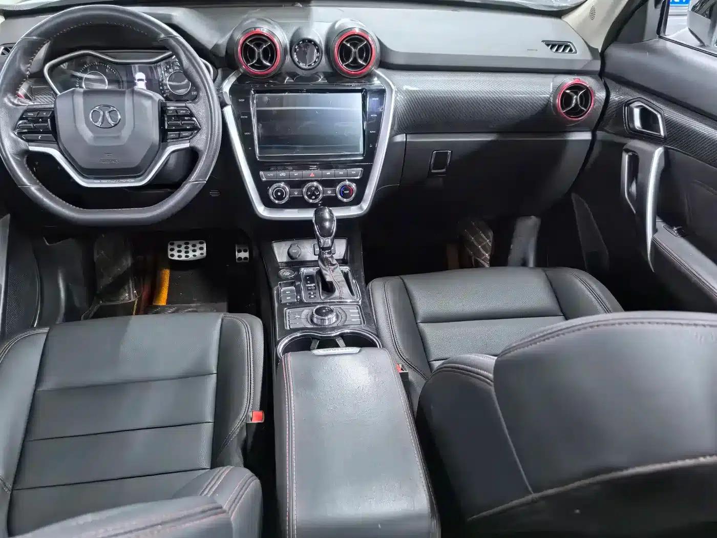 Beijing BJ20 2018 1.5T CVT Luxury Edition — миниатюра 8