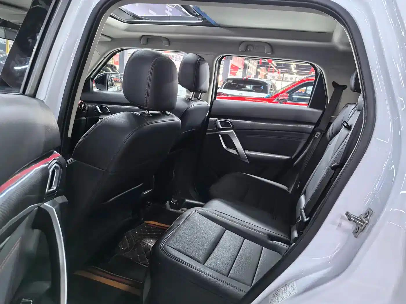 Beijing BJ20 2018 1.5T CVT Luxury Edition — миниатюра 9