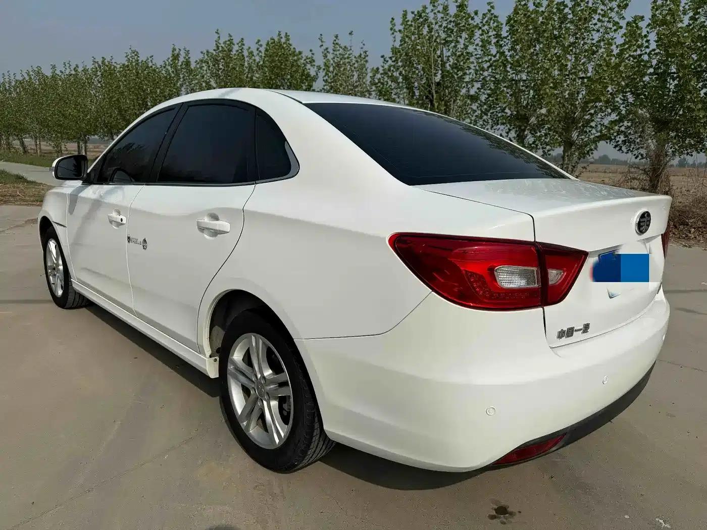 Besturn B30 2016 1.6L Manual Comfort Model — миниатюра 4
