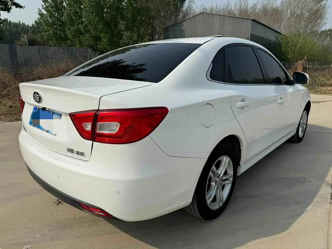 Besturn B30 2016 1.6L Manual Comfort Model — миниатюра 6